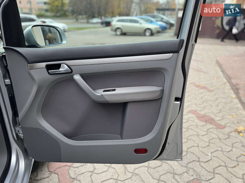 Минивэн Volkswagen Touran 2008 в Черкассах фото 32 Минивэн Volkswagen Touran 2008 в Черкассах