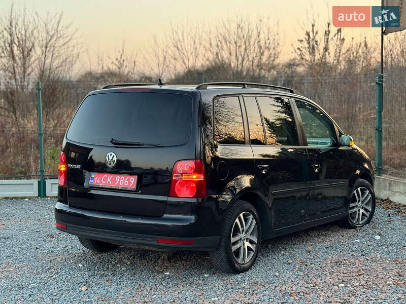 Минивэн Volkswagen Touran 2008 в Дрогобыче