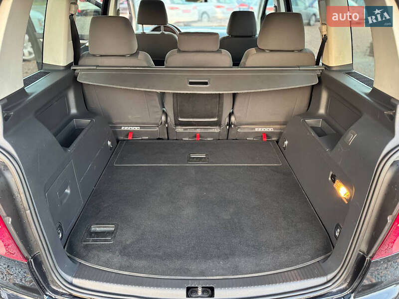 Минивэн Volkswagen Touran 2008 в Дрогобыче