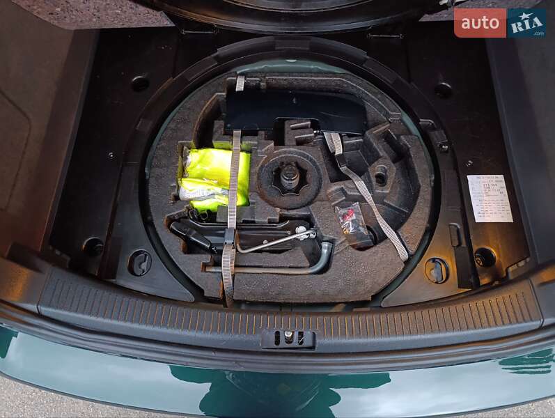 Минивэн Volkswagen Touran 2013 в Киеве фото 33 Минивэн Volkswagen Touran 2013 в Киеве