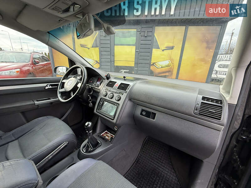 Минивэн Volkswagen Touran 2006 в Стрые фото 27 Минивэн Volkswagen Touran 2006 в Стрые