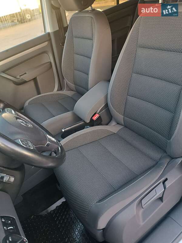 Минивэн Volkswagen Touran 2012 в Радивилове фото 17 Минивэн Volkswagen Touran 2012 в Радивилове