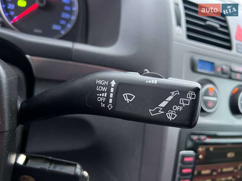 Минивэн Volkswagen Touran 2009 в Львове