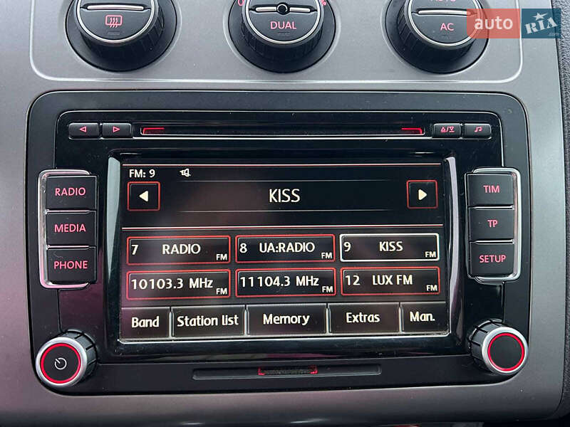 Минивэн Volkswagen Touran 2009 в Львове