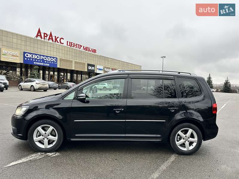Минивэн Volkswagen Touran 2013 в Киеве