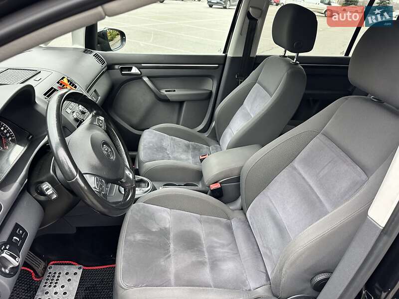 Минивэн Volkswagen Touran 2013 в Киеве