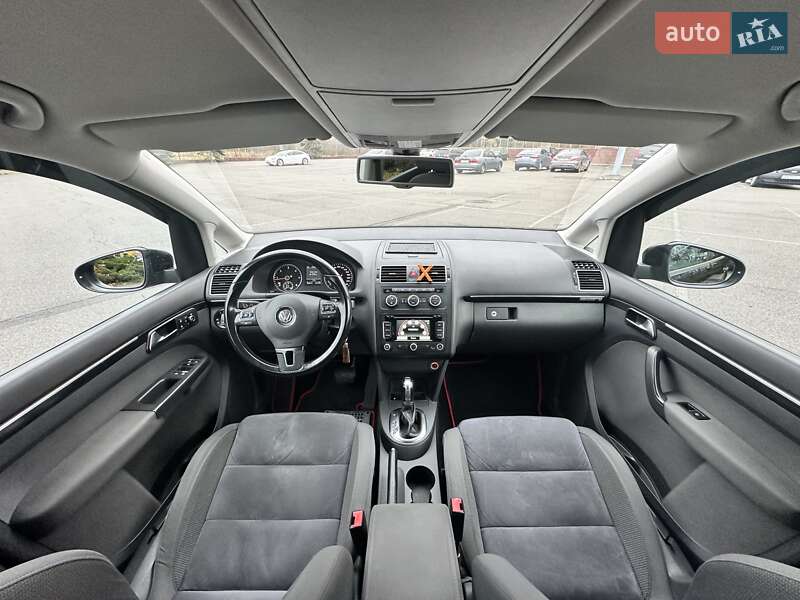 Минивэн Volkswagen Touran 2013 в Киеве