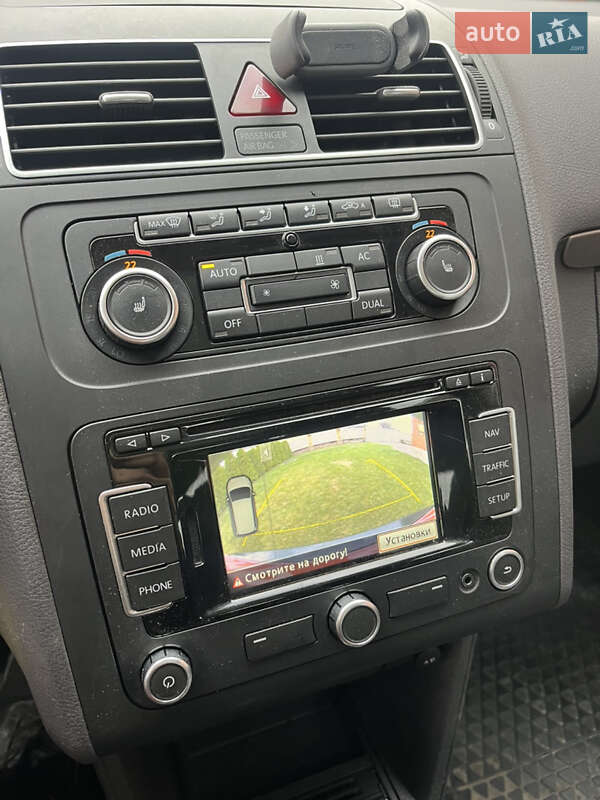 Минивэн Volkswagen Touran 2011 в Чигирине