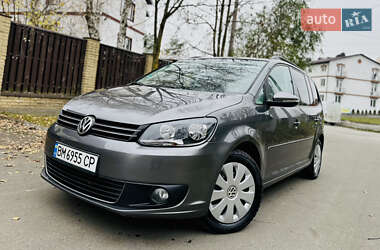 Мінівен Volkswagen Touran 2010 в Києві