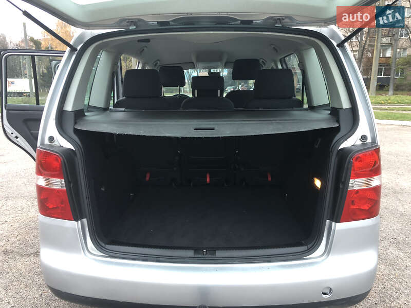 Минивэн Volkswagen Touran 2005 в Ровно фото 23 Минивэн Volkswagen Touran 2005 в Ровно