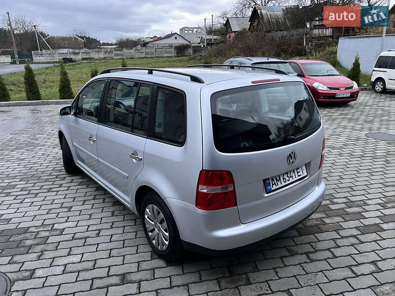 Минивэн Volkswagen Touran 2005 в Малине фото 17 Минивэн Volkswagen Touran 2005 в Малине