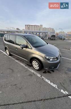 Минивэн Volkswagen Touran 2014 в Киеве