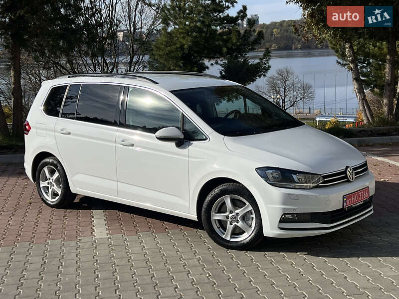 Микровэн Volkswagen Touran 2020 в Тернополе
