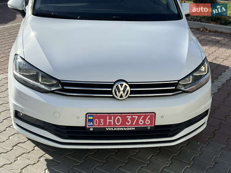 Микровэн Volkswagen Touran 2020 в Тернополе