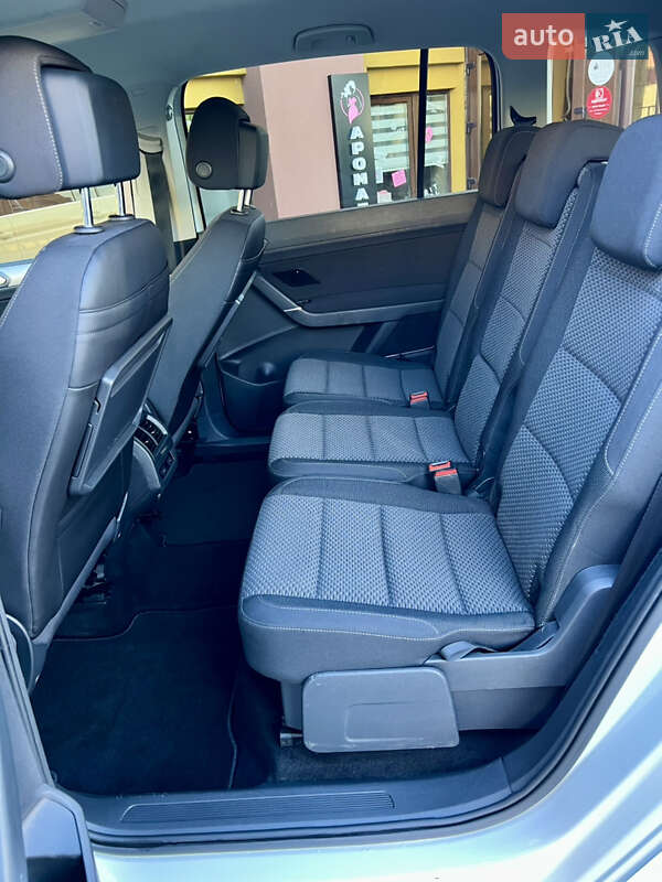 Микровэн Volkswagen Touran 2020 в Тернополе