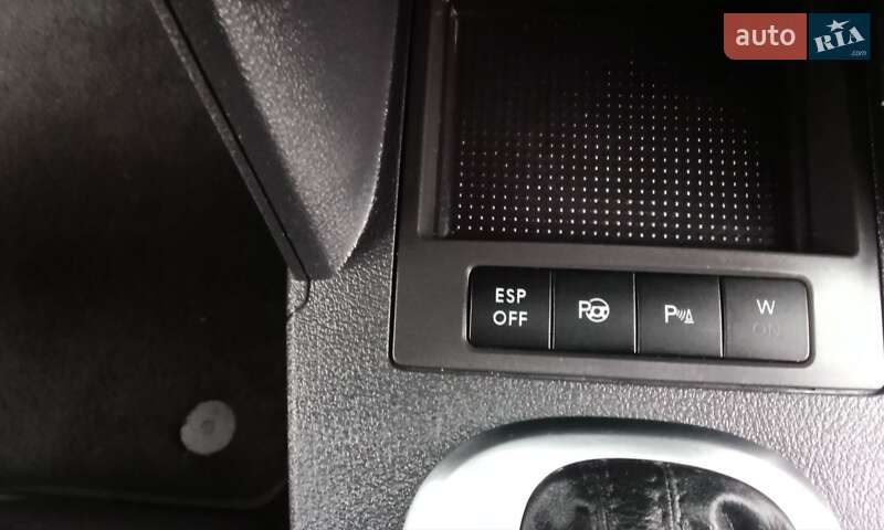 Минивэн Volkswagen Touran 2010 в Нововолынске фото 30 Минивэн Volkswagen Touran 2010 в Нововолынске