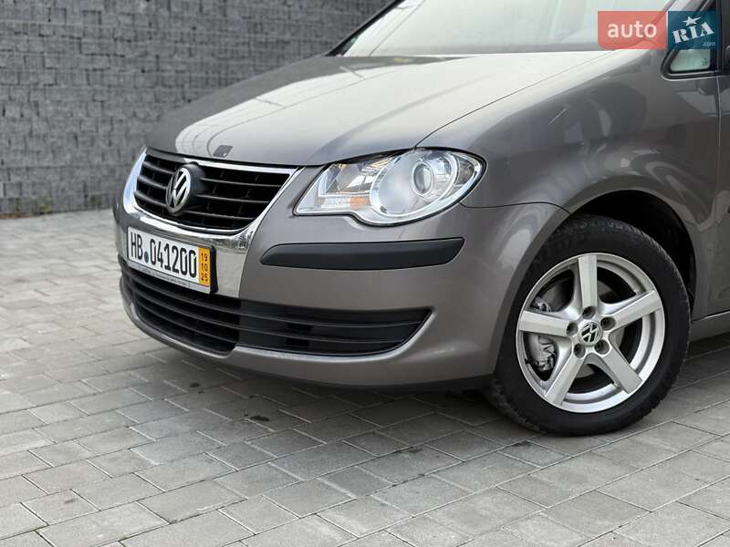 Минивэн Volkswagen Touran 2007 в Белой Церкви