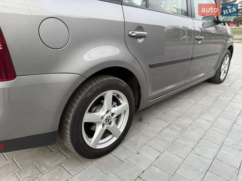 Минивэн Volkswagen Touran 2007 в Белой Церкви