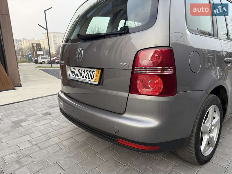 Минивэн Volkswagen Touran 2007 в Белой Церкви