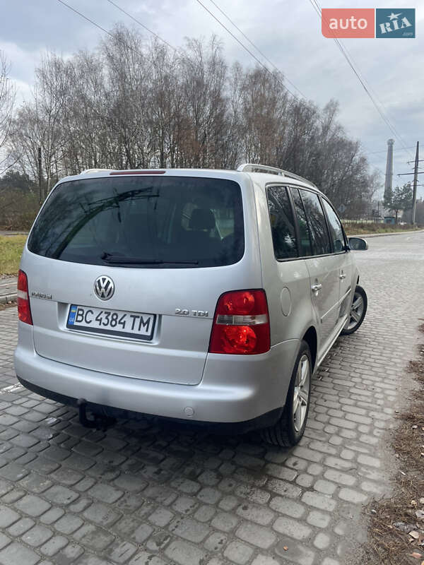 Минивэн Volkswagen Touran 2006 в Новояворовске фото 9 Минивэн Volkswagen Touran 2006 в Новояворовске