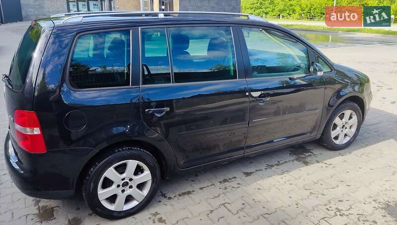 Минивэн Volkswagen Touran 2003 в Ивано-Франковске