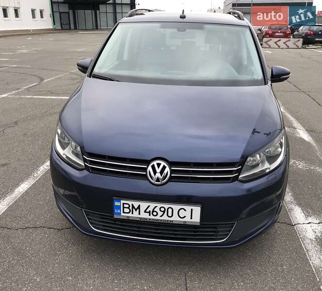 Volkswagen Touran 2011