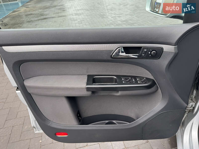 Мінівен Volkswagen Touran 2005 в Лубнах фото 22 Мінівен Volkswagen Touran 2005 в Лубнах