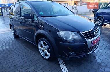 Мінівен Volkswagen Touran 2008 в Луцьку