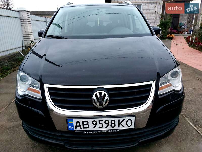 Мінівен Volkswagen Touran 2007 в Чернівцях фото 10 Мінівен Volkswagen Touran 2007 в Чернівцях