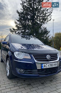 Минивэн Volkswagen Touran 2007 в Луцке