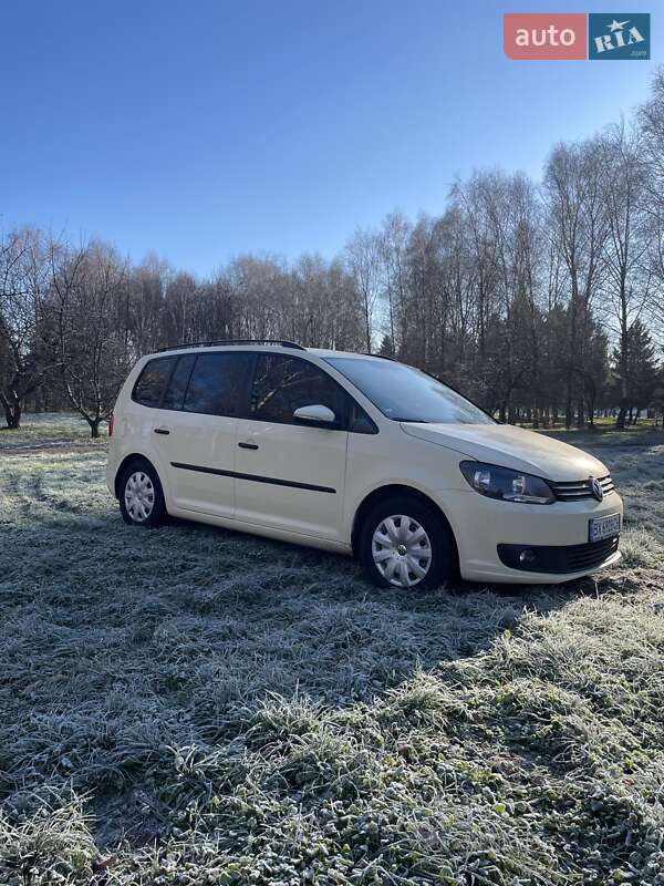 Минивэн Volkswagen Touran 2013 в Староконстантинове