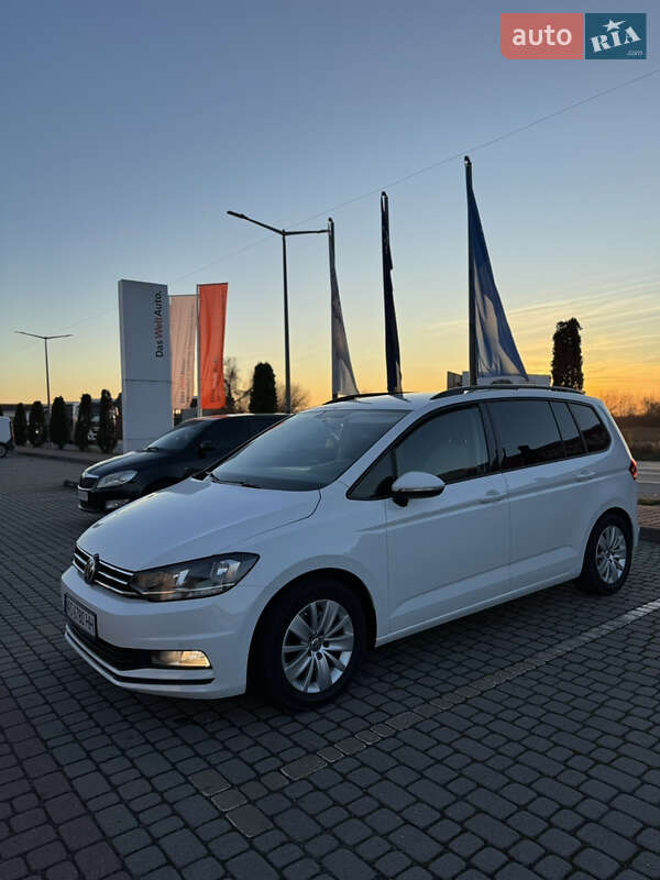 Микровэн Volkswagen Touran 2015 в Виноградове