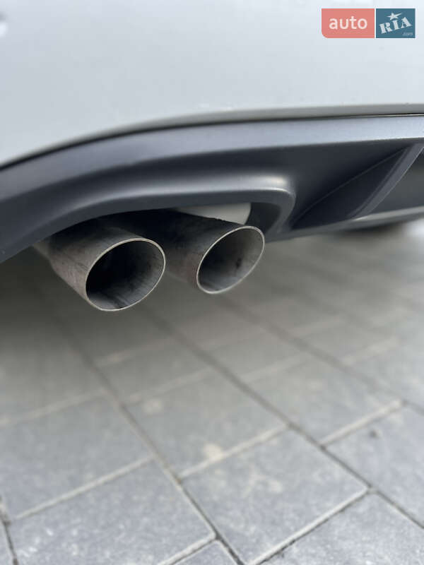 Микровэн Volkswagen Touran 2015 в Виноградове