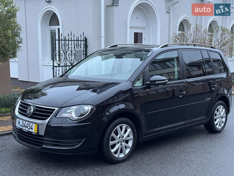 Volkswagen Touran 2010