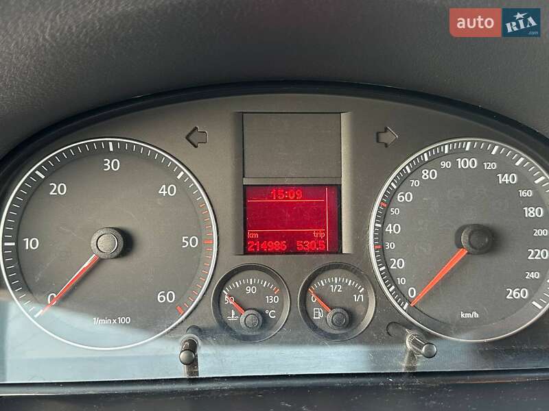 Минивэн Volkswagen Touran 2009 в Одессе