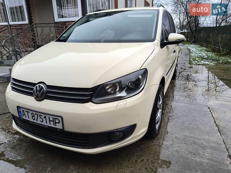 Минивэн Volkswagen Touran 2013 в Ивано-Франковске