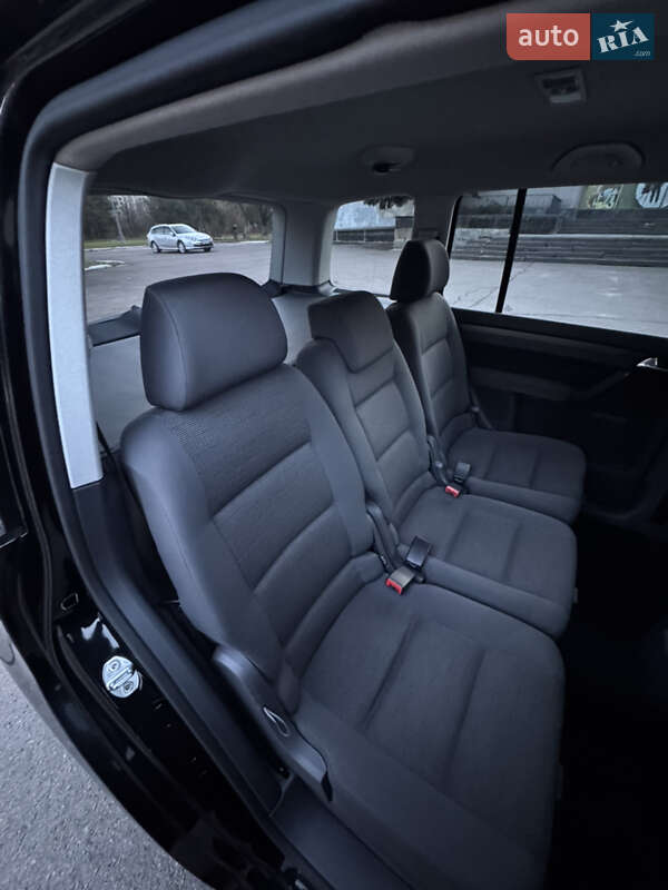 Минивэн Volkswagen Touran 2008 в Ровно