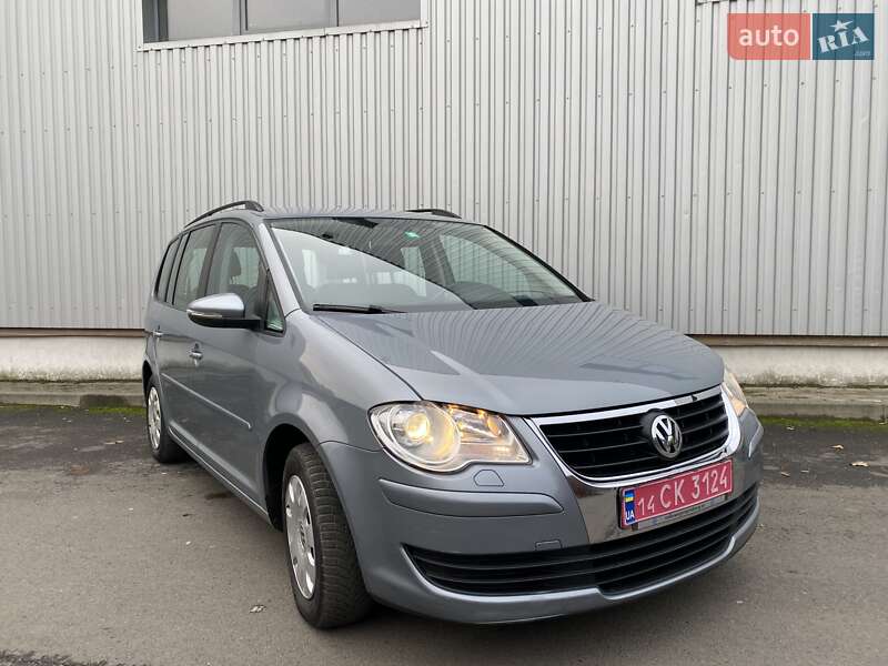 Минивэн Volkswagen Touran 2010 в Мукачево фото 17 Минивэн Volkswagen Touran 2010 в Мукачево
