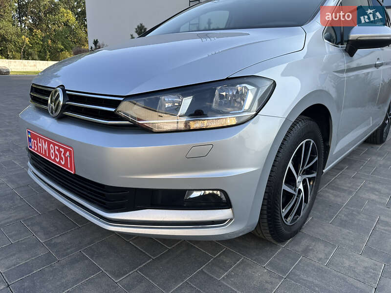 Микровэн Volkswagen Touran 2020 в Луцке
