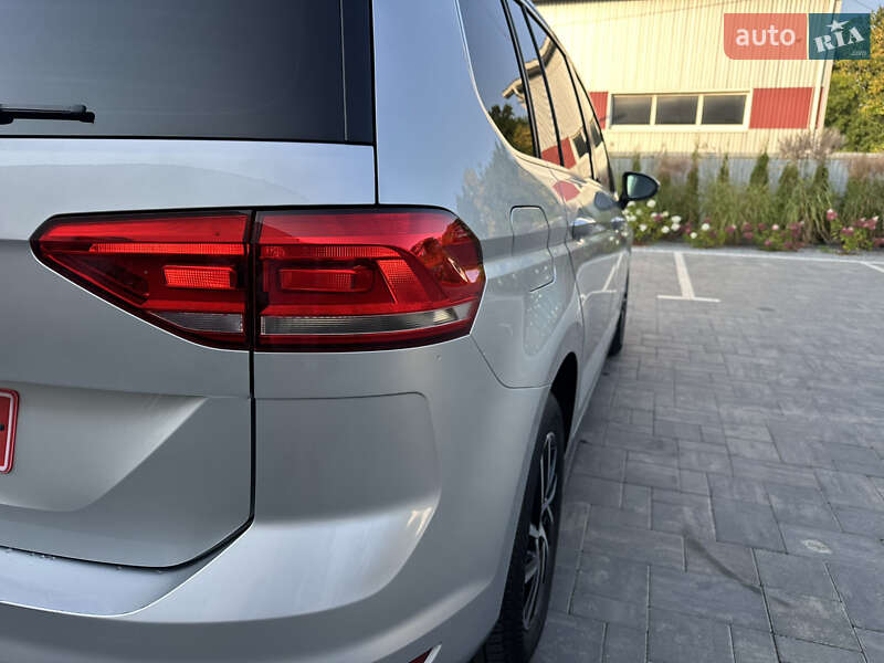 Микровэн Volkswagen Touran 2020 в Луцке