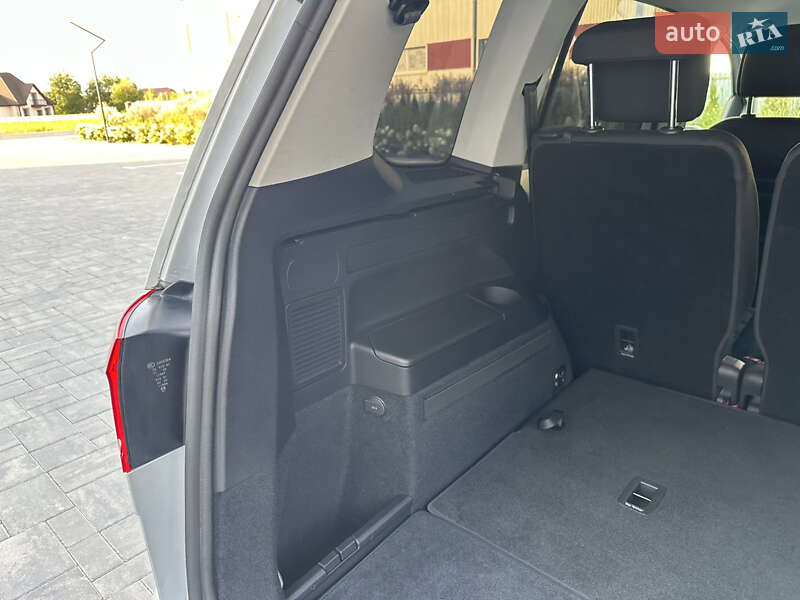 Микровэн Volkswagen Touran 2020 в Луцке