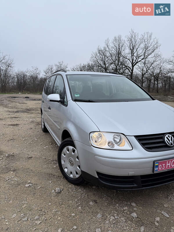 Volkswagen Touran 2005