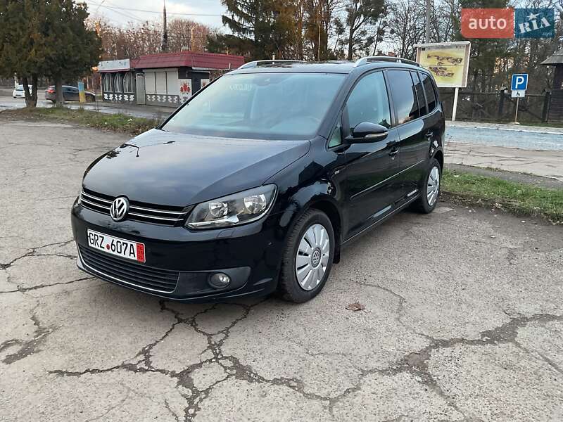Минивэн Volkswagen Touran 2014 в Черновцах