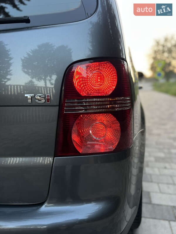 Минивэн Volkswagen Touran 2007 в Староконстантинове