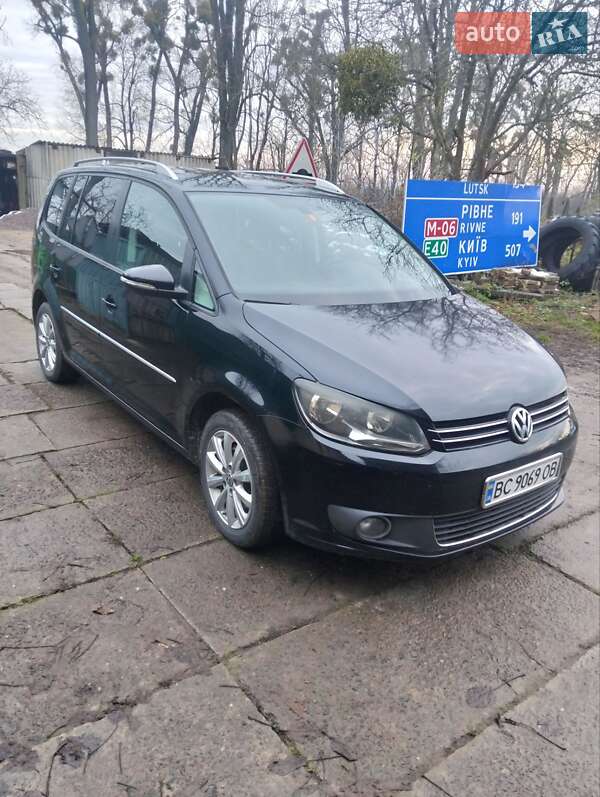 Минивэн Volkswagen Touran 2011 в Львове