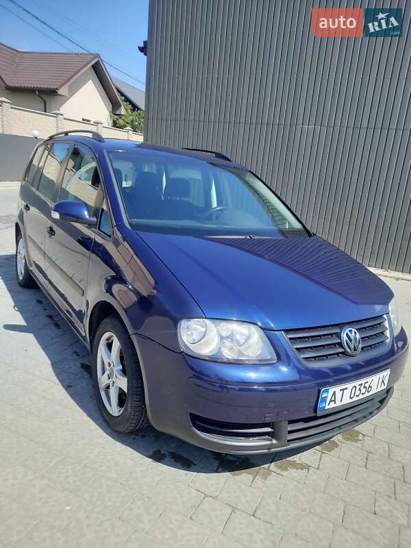 Минивэн Volkswagen Touran 2003 в Ивано-Франковске