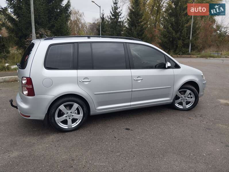 Минивэн Volkswagen Touran 2007 в Бердичеве