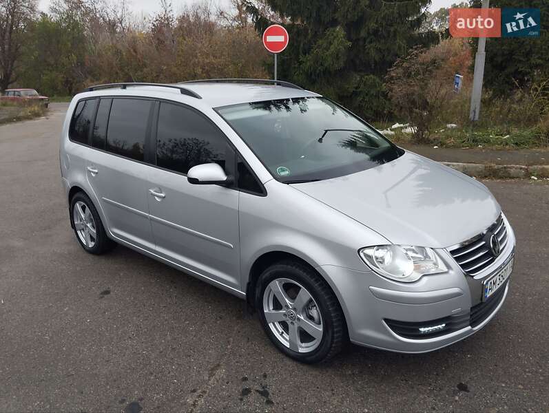 Минивэн Volkswagen Touran 2007 в Бердичеве