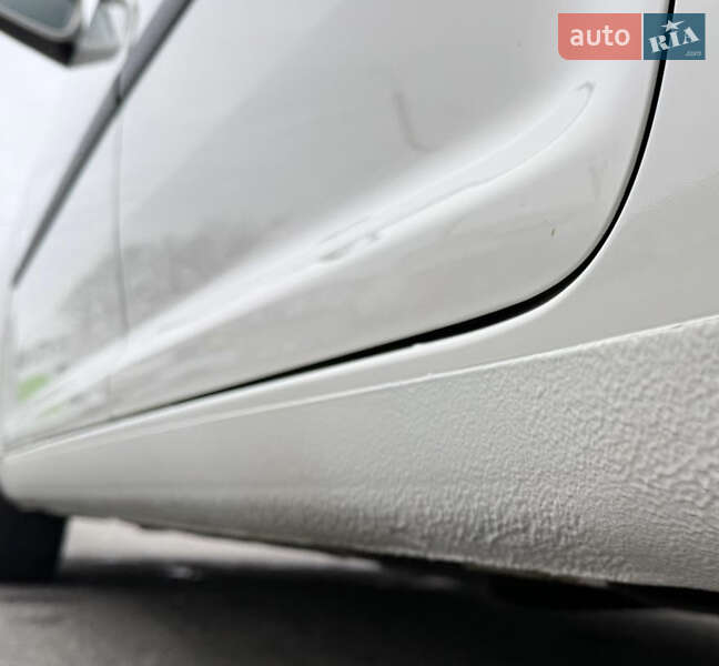 Минивэн Volkswagen Touran 2008 в Виннице