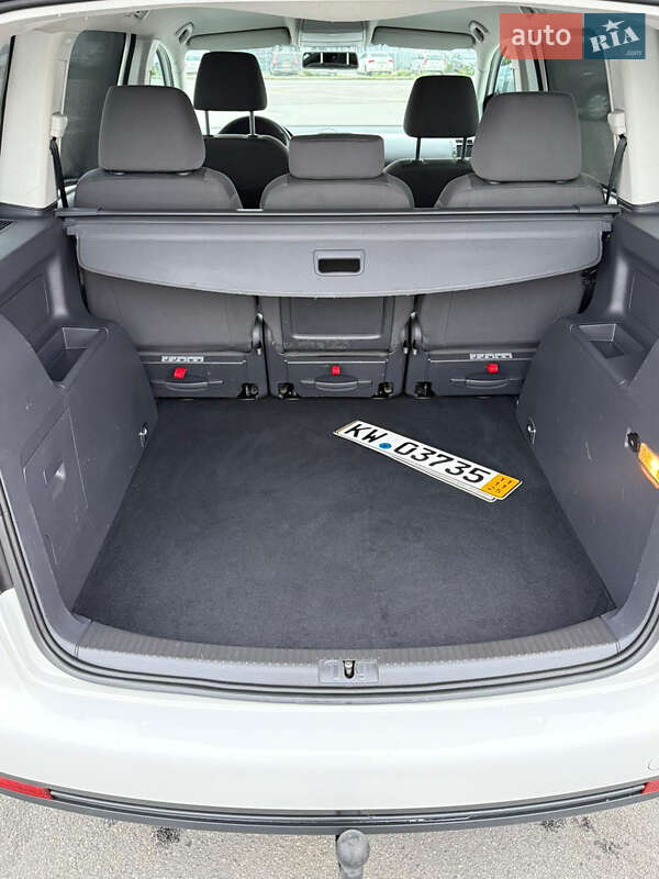 Минивэн Volkswagen Touran 2008 в Виннице